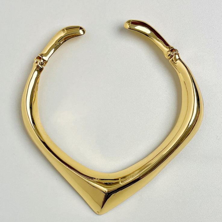 Chunky Metal Choker - Gold